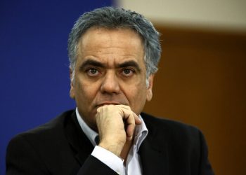 O υπουργός Εργασίας και Κοινωνικής Αλληλεγγύης Πάνος Σκουρλέτης, στην συνέντευξη Τύπου την Πέμπτη 26 Φεβρουαρίου 2015, με θέμα την απλούστευση των διαδικασιών του Σώματος Επιθεωρητών Εργασίας (ΣΕΠΕ) η οποία αποσκοπεί στην ενίσχυση των διαδικασιών ελέγχου και στην αποτελεσματικότερη λειτουργία και εκτέλεση των αρμοδιοτήτων του Σώματος στο νέο περιβάλλον ηλεκτρονική διακυβέρνησης. 
(EUROKINISSI/ΣΤΕΛΙΟΣ ΜΙΣΙΝΑΣ)