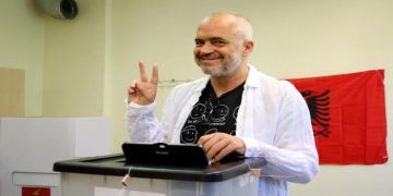 Albanian Socialist Party leader Edi Rama casts his vote during the parliamentary elections in Surel near Tirana, Albania June 25, 2017. REUTERS/Florion Goga