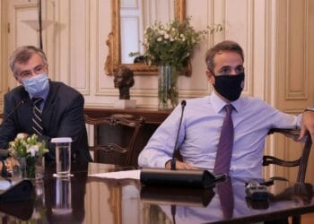 Κυριάκος Μητσοτάκης και Σωτήρης Τσιόδρας