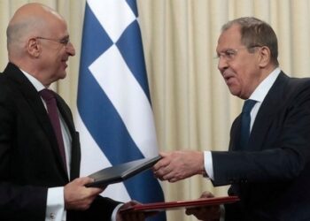 Ο Νίκος Δένδιας και ο Σεργκέι Λαβρόφ