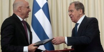 Ο Νίκος Δένδιας και ο Σεργκέι Λαβρόφ