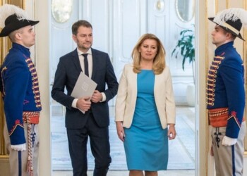 Σλοβακία: Πανδημία και Sputnik V "έφαγαν" τον πρωθυπουργό