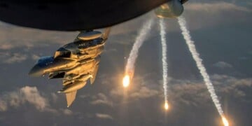 Μήνυμα Μπάιντεν σε Ιράν και Ισραήλ με 17 νεκρούς στη Συρία