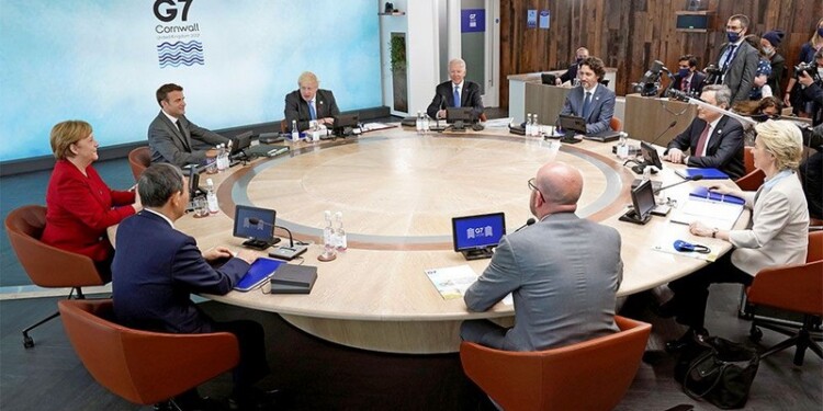 G7 κατά κορονοϊού και Κίνας... Με "το γάντι" κατά Πούτιν