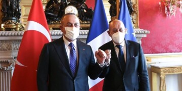 Ζακ Υβ Λε Ντριάν και Μεβλούτ Τσαβούσογλου