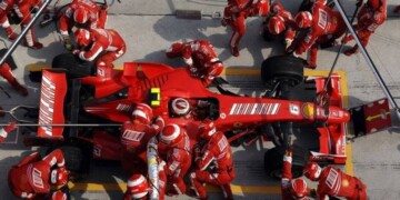 formula one pit stop