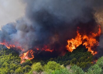 φωτιά στην αρχαία ολυμπία