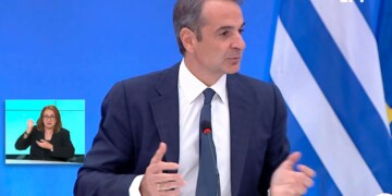 Ο Κυριάκος Μητσοτάκης σε συνέντευξη Τύπου για τις φωτιές και την κλιματική κρίση