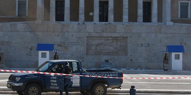 Φορτηγάκι βόμβα στη Βουλή