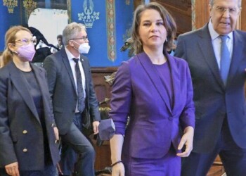 Αναλένα Μπέρμποκ και Σεργκέι Λαβρόφ