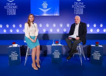 Την ανάγκη της γρήγορης κλιματικής προσαρμογής και μεγαλύτερης εγρήγορσης σε ό,τι αφορά τους εναλλακτικούς τρόπους παραγωγής ενέργειας,