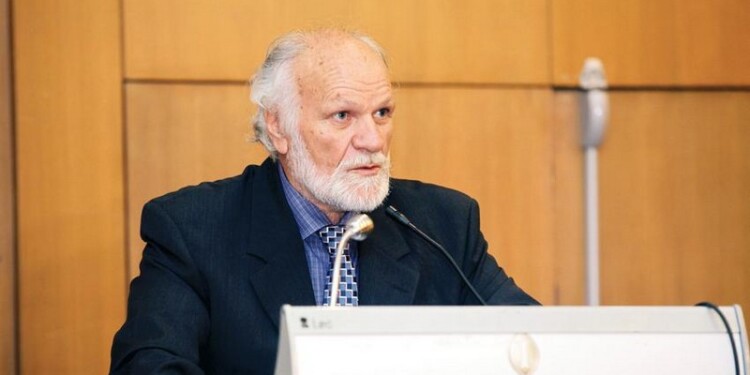 Ο Δημήτρης Κούτρας