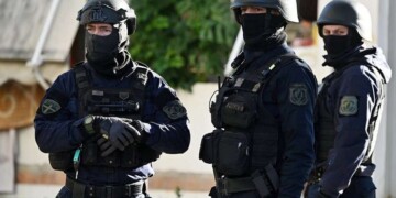 Ρεβάνς της αστυνομίας στους Ρομά - Κίνδυνος να εκτραχυνθεί η κατάσταση