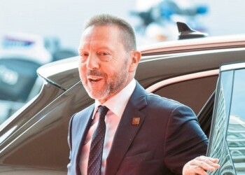 Νέα παρέμβαση με την οποία συνιστά σύνεση και αποφυγή δημοσιονομικών ακροβατισμών, ενόψει εκλογών, πραγματοποίησε ο Γιάννης Στουρνάρας, καταδεικνύοντας ότι η υποβόσκουσα ανησυχία είναι... έντονη.