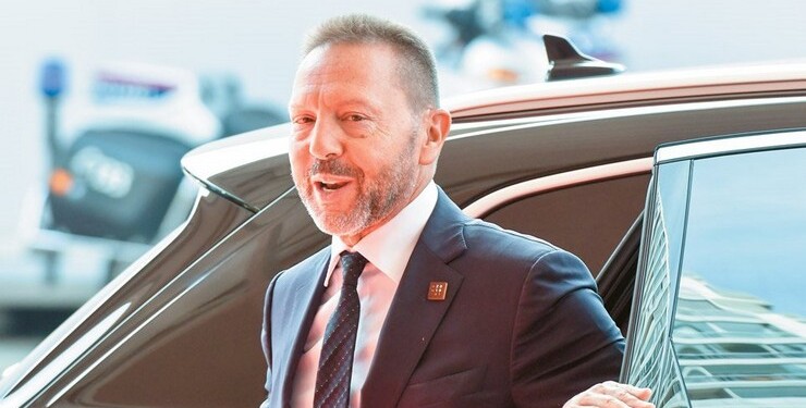 Νέα παρέμβαση με την οποία συνιστά σύνεση και αποφυγή δημοσιονομικών ακροβατισμών, ενόψει εκλογών, πραγματοποίησε ο Γιάννης Στουρνάρας, καταδεικνύοντας ότι η υποβόσκουσα ανησυχία είναι... έντονη.