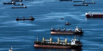 Νέα δεδομένα στους ελέγχους πλοίων, θέτει η Τουρκία για τη διέλευσή τους από το Βόσπορο, με αποτέλεσμα σε καθημερινή βάση να συσσωρεύονται τάνκερ