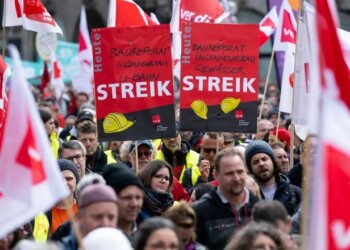 Γερμανία: Τα συνδικάτα καθηλώνουν τη χώρα - Ζητούν αυξήσεις ίσες με τον πληθωρισμό