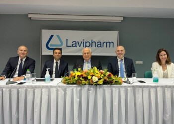 Από αριστερά: O κ.  Παναγιώτης Γιαννουλέας COO & Country Manager, ο κ. Τηλέμαχος Λαβίδας, Εκτελεστικό Μέλος του Διοικητικού Συμβουλίου, ο κ. Μηνάς Τάνες Πρόεδρος του Διοικητικού Συμβουλίου, ο κ. Βασίλης Μπαλούμης  CFO, η κα. Ελεάνα Νικολοπούλου Head of Legal & Compliance