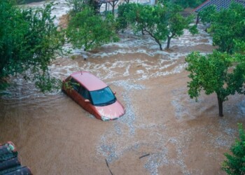 Κακοκαιρία στην Μηλίνα Πηλίου.   Τρίτη 5 Σεπτεμβριου 2023 (ΘΑΝΑΣΗΣ ΚΑΛΛΙΑΡΑΣ / EUROKINISSI)