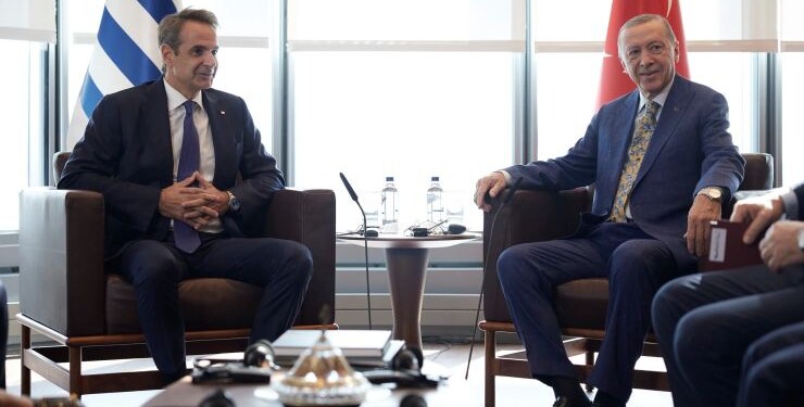 Ο Ταγίπ Ερντογάν και ο Κυριάκος Μητσοτάκης κατά τη συνάντηση τους στη Νέα Υόρκη