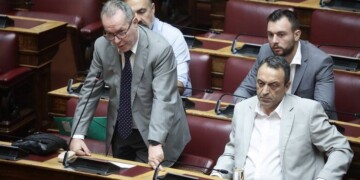 Η Κοινοβουλευτική Ομάδα των Σπαρτιατών στη Βουλή