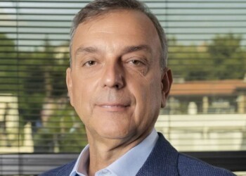Ο πρόεδρος της Ideal Holdings Λάμπρος Παπακωνσταντίνου