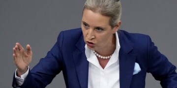Αλίς Βαιντέλ
