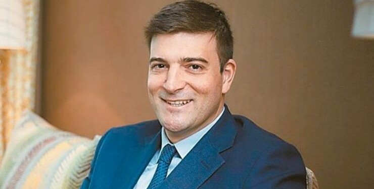 Alex Fotakidis Partner Greece Partner, joined CVC in 2006. Alex is head of CVC Greece and is based in Athens.