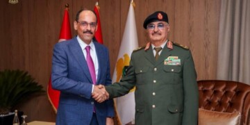 Από τη συνάντηση του Χαλίφα Χάφταρ με τον επικεφαλής της MIT Ιμπραήμ Καλίν