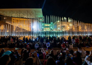 Χριστούγεννα στο ΚΠΙΣΝ_Τα Χορογραφημένα Σιντριβάνια_φωτο Δανάη Κοκκινάκη