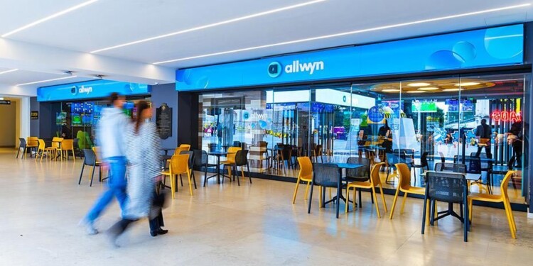 Ξεκίνησε το rebranding ΟΠΑΠ σε Allwyn στα καταστήματα