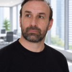 Νίκος Σακελλαρίου